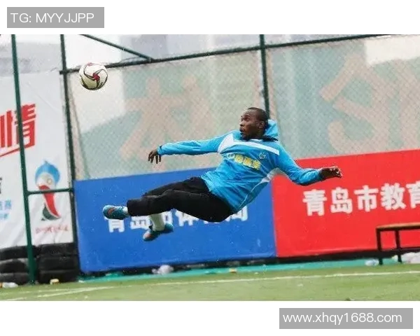 足球明星的爱情传奇从绿茵场到浪漫生活的动人故事