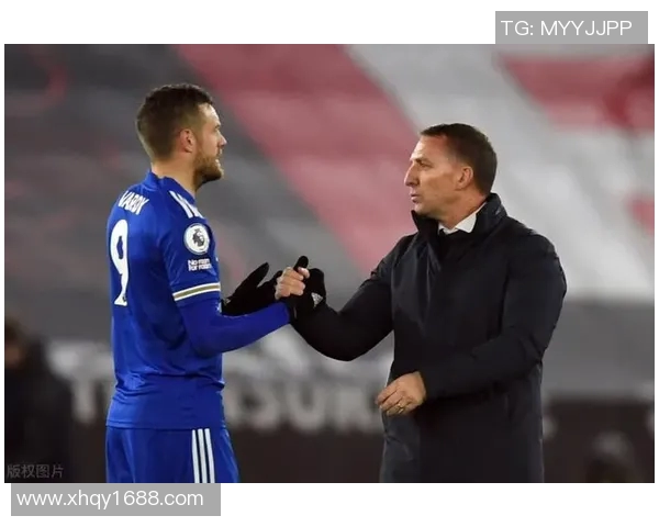 2014年2015年莱斯特城与曼联精彩对决回顾与分析